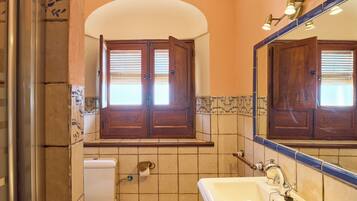 Douche, serviettes fournies