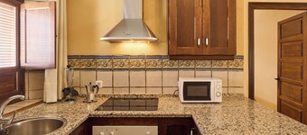 Apartment 'Romero' with Balcony, Wi-Fi and Air Conditioning