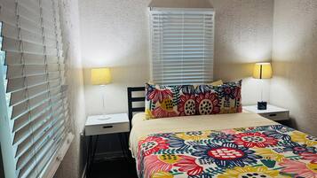 2 bedrooms, desk, iron/ironing board, free WiFi