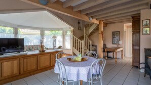Dining - Spacious 3-bedroom house in Biscarrosse for 6 guests (Biscarrosse)
