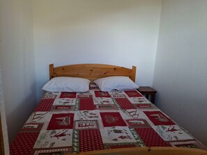 1 bedroom - 2-Bedroom Apartment near the Slopes (Saint-François-Longchamp)