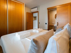 2 bedrooms, free WiFi, bed sheets