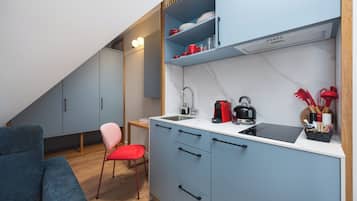 Deluxe-Studiosuite | Eigene Küche | Kühlschrank, Herdplatte, Espressomaschine, Wasserkocher