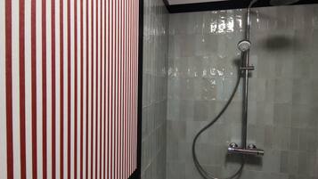 Hair dryer, towels, soap, shampoo