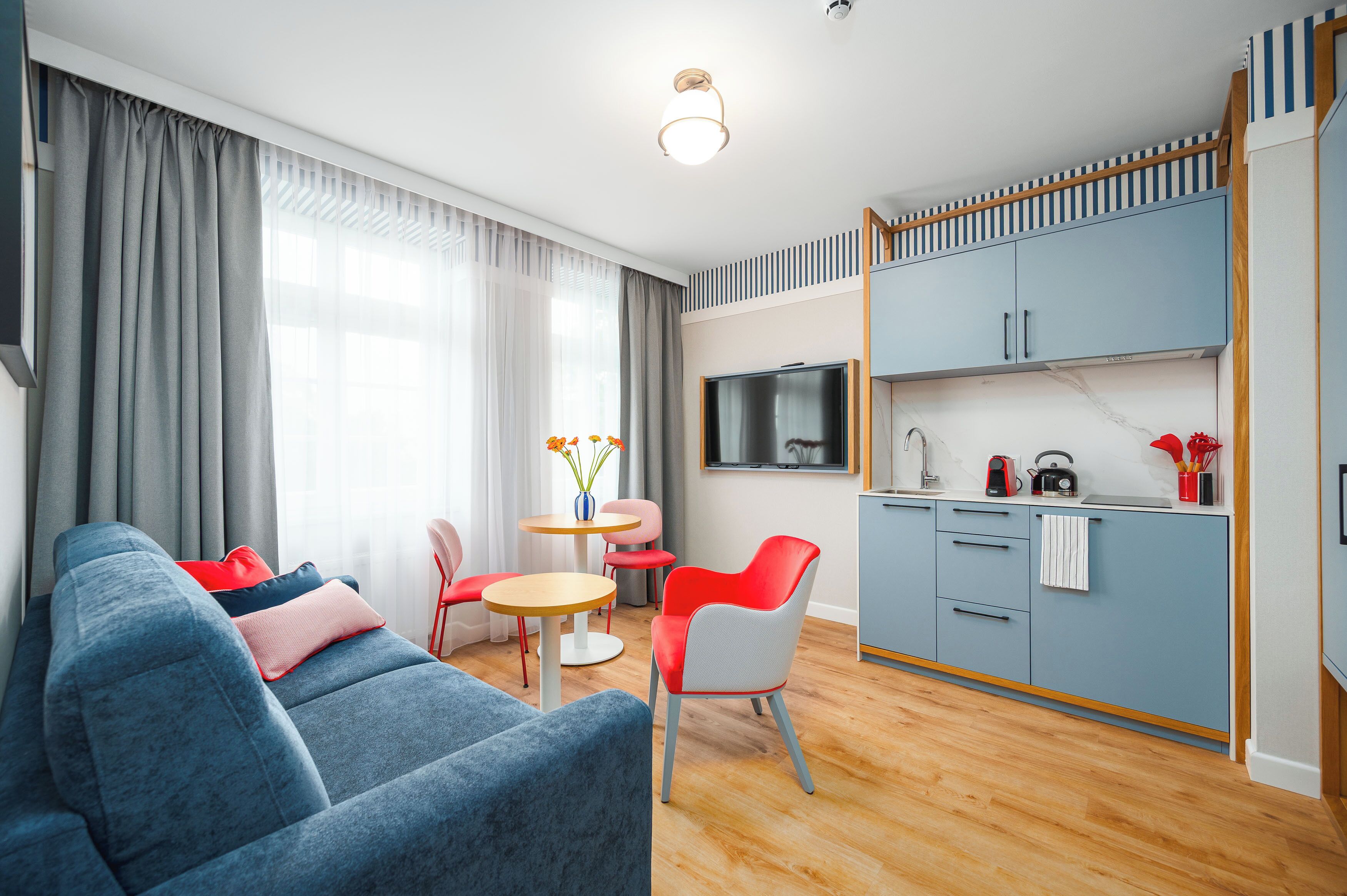 Classic-sviitti | Yksityinen keittiö | Jääkaappi, liesi, espressokone, vedenkeitin