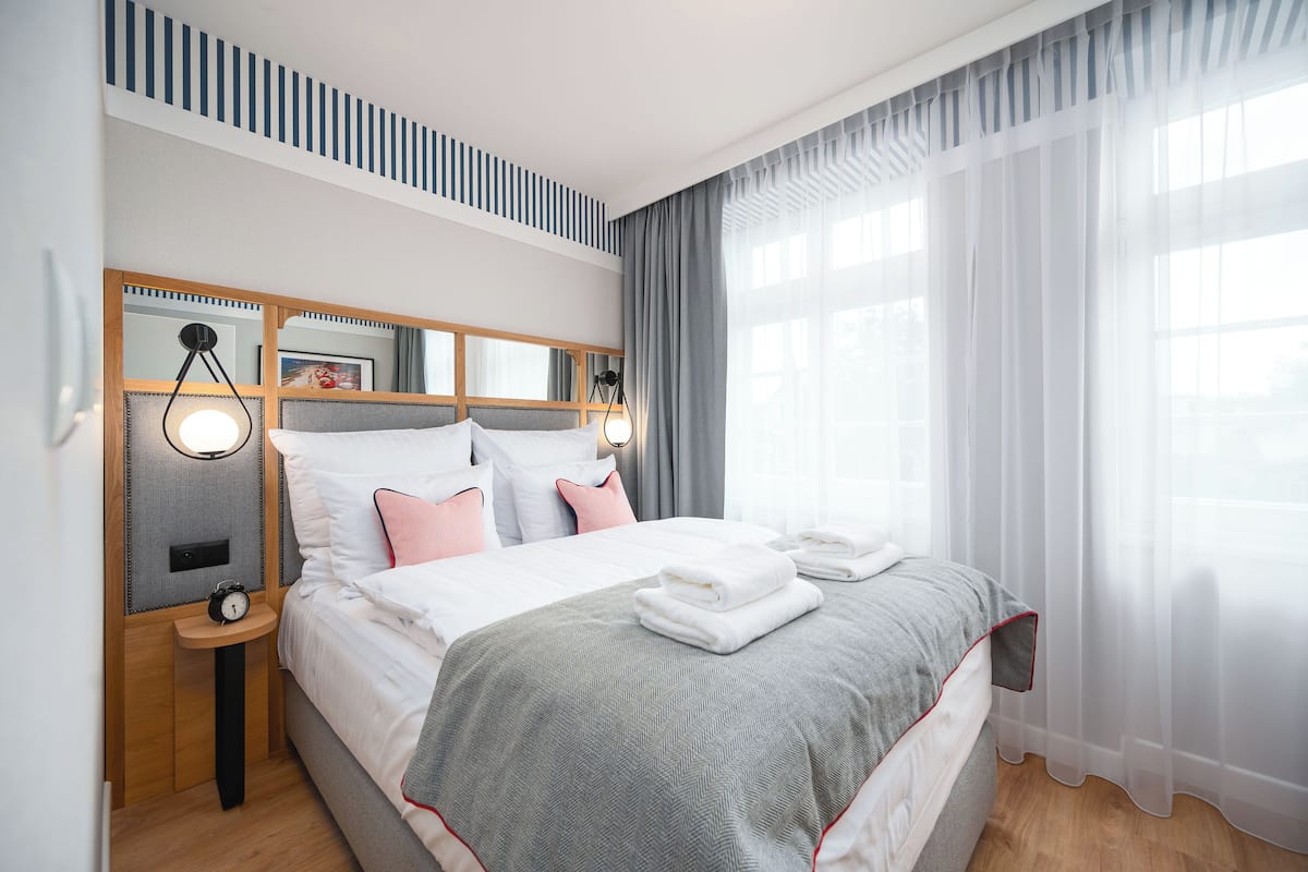 Suite classique | Coffre-fort, rideaux dâobscurcissement, accĂšs au Wi-Fi (inclus)