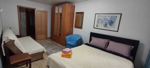 2 Schlafzimmer, Bügeleisen/Bügelbrett, WLAN, Bettwäsche