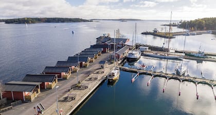 Femöre Marina