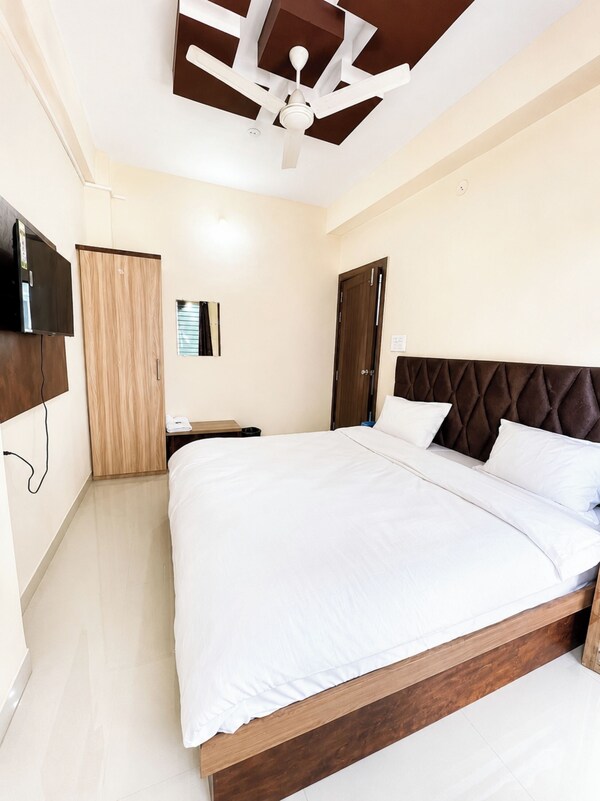 Hotel Shikhar Avenue Ujjain - Ujjain