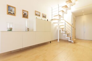 Interior - Duplex Roc: Disfruta de vistas impresionantes en primera línea (Roda de Barà)