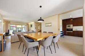 Dining - Alecrim Lux Tavira Residence 4M: Shared Pool, Wi-Fi & Air Conditioning (Luz)