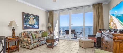 Signature Condo, 3 Bedrooms, Kitchen, Beach View | Living room | 59-inch Smart TV with cable channels