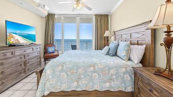 Lägenhet Signature - 3 sovrum - kök - utsikt mot stranden | Individuell inredning, unika möbler och strykjärn/strykbräda