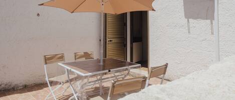 Classic Apartment | Terrace/patio