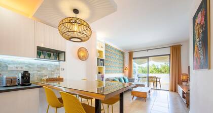 Apartment 'Vera' with Shared Pool, Wi-Fi and Air Conditioning