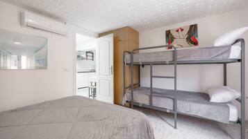 1 bedroom, iron/ironing board, free WiFi, bed sheets