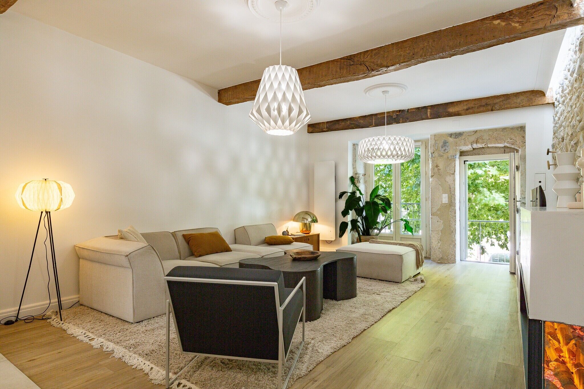 Télévision, cheminée