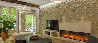 Apartment 'Aux Portes Du Vercors' with Balcony and Wi-Fi