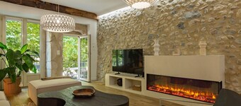 Apartment 'Aux Portes Du Vercors' with Balcony and Wi-Fi