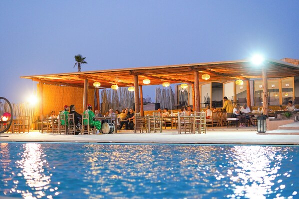 Outdoor dining - Kal Tenere Agafay Luxury Camp (Agafay)