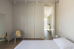 Villa clásica, 2 habitaciones, patio, vista al océano | 2 habitaciones, insonorización y tabla de planchar con plancha 