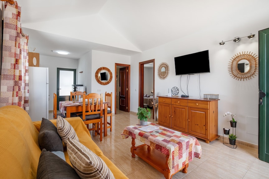 Vakantiehuis 'Bella Vista - Africa' Met Uitzicht Op Zee, Privé Terras En Wi-fi - Lanzarote