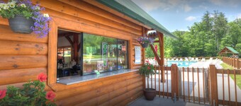 Valley View Farmhouse- Hot Tub, $685 Tickets per Paid Day