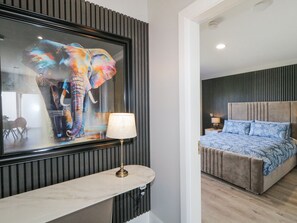 3 bedrooms, individually decorated, individually furnished, free WiFi