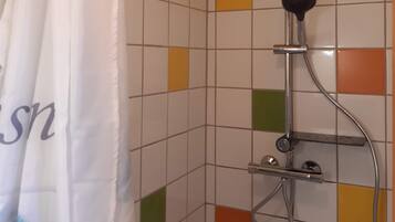 Een douche, een haardroger