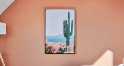 Spacious 3 bedroom apartment with parking