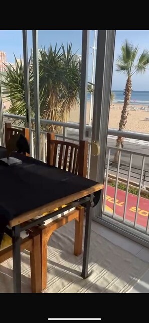 Dining - Apartment in 1 line Levante Benidorm (Benidorm)
