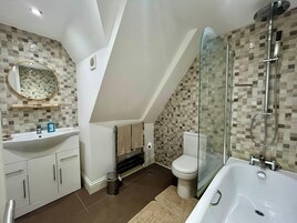 House | Bathroom | Combined shower/tub, deep soaking tub, hair dryer, towels