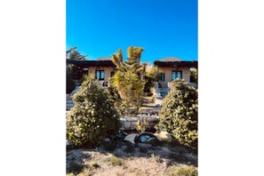 Exterior - Holiday Home 'Kythiris Studios - Bungalow 1' with Sea View, Wi-Fi and Air Conditioning (Kalamos)