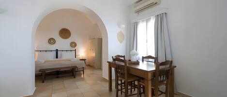 1 室のベッドルーム、アイロン / アイロン台、WiFi (無料)、ベッドシーツ