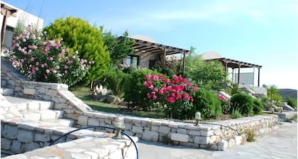 Holiday Home 'Kythiris Studios - Bungalow 3' with Sea View, Wi-Fi and Air Conditioning