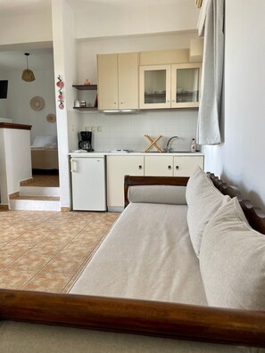 1 habitación, tabla de planchar con plancha, wifi gratis y ropa de cama 