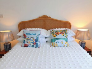 1 Schlafzimmer, individuell dekoriert, individuell eingerichtet