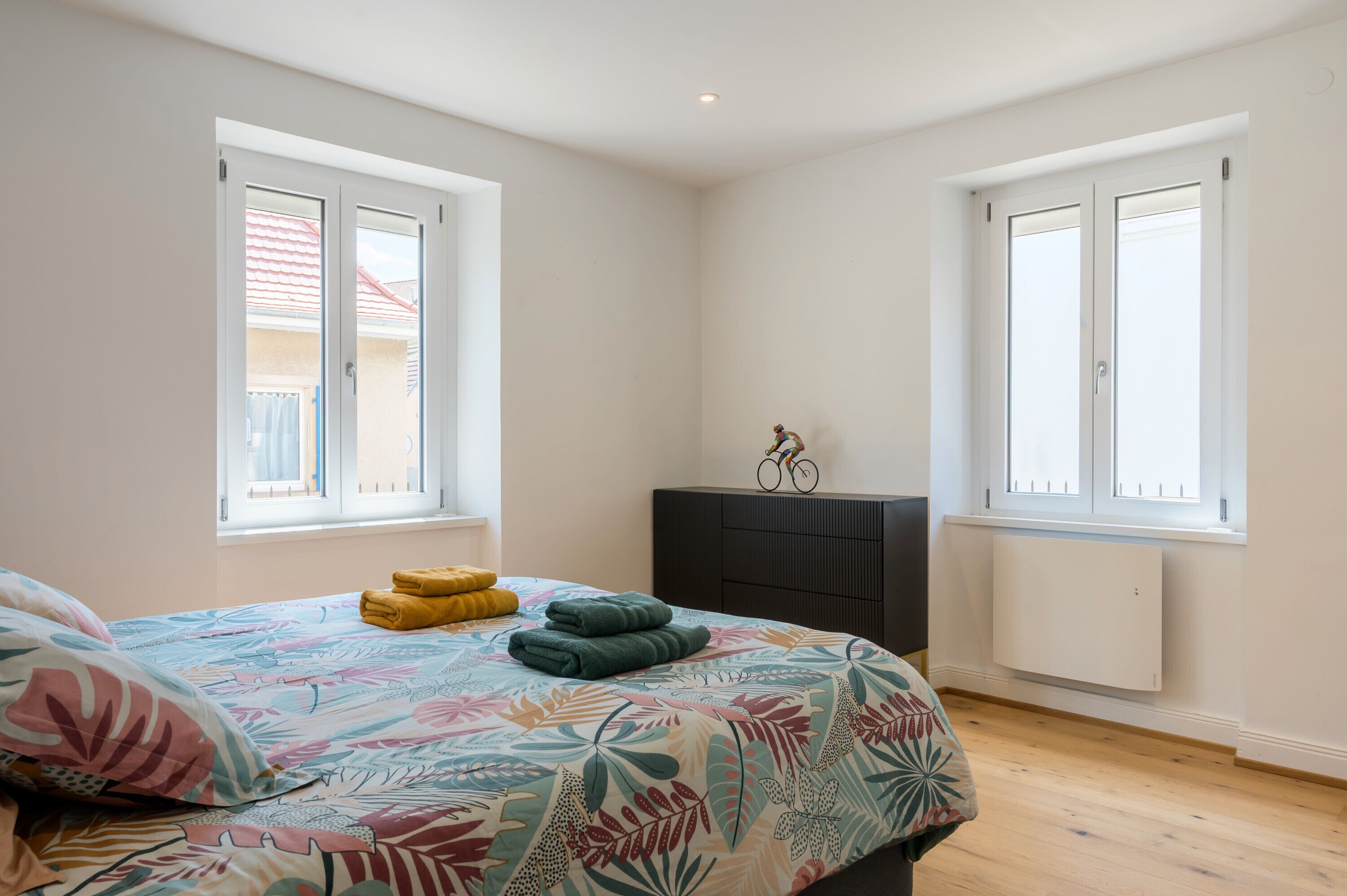 4 chambres, fer et planche à repasser, Wi-Fi gratuit, draps fournis