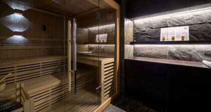 Villa "Le Domaine Endila" mit Bergblick, privater Terrasse und Sauna