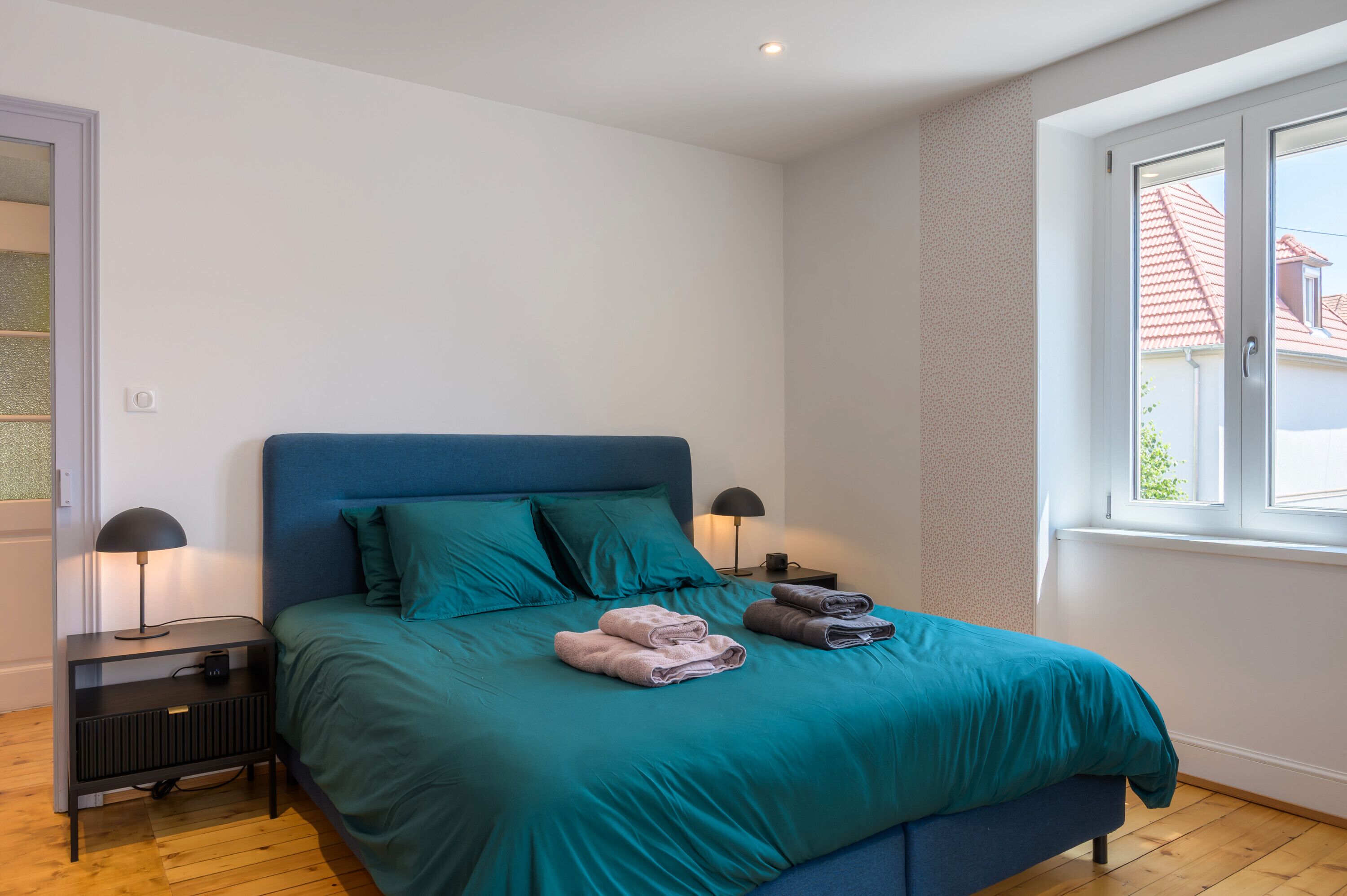 4 chambres, fer et planche à repasser, Wi-Fi gratuit, draps fournis