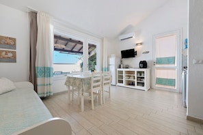 1 dormitorio, tabla de planchar con plancha, wifi gratis y ropa de cama