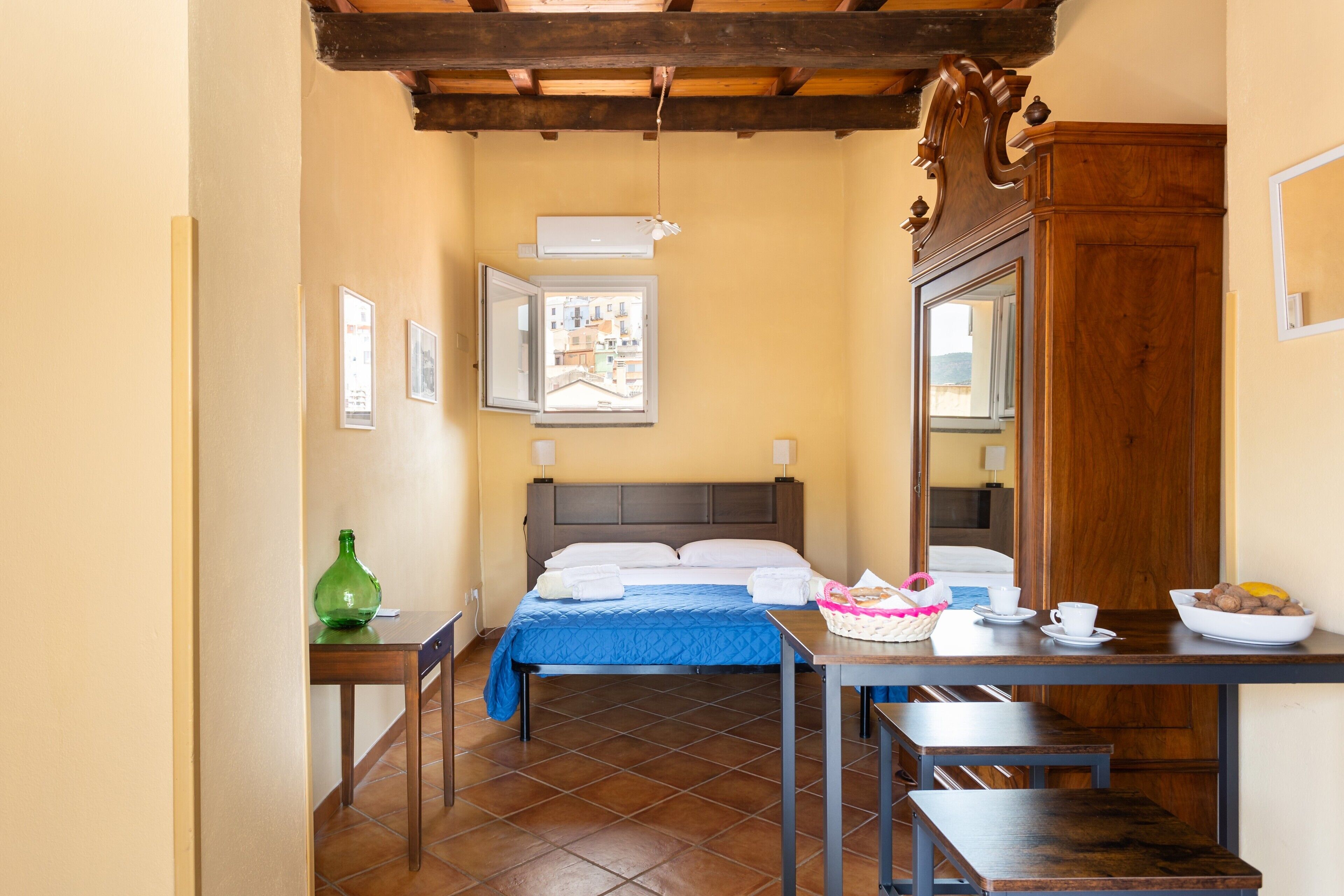 1 soverom, strykejern/-brett, wi-fi (inkludert) og sengetøy