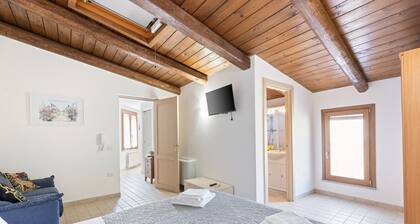 Apartment 'Il Fascino Del Borgo' with Wi-Fi and Air Conditioning