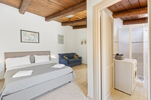 2 chambres, fer et planche Ă repasser, Wi-Fi gratuit, draps fournis