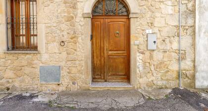 Holiday Home 'Grande Casa Nel Villaggio' with Mountain View, Private Terrace and Wi-Fi