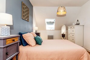 2 Schlafzimmer, Bügeleisen/Bügelbrett