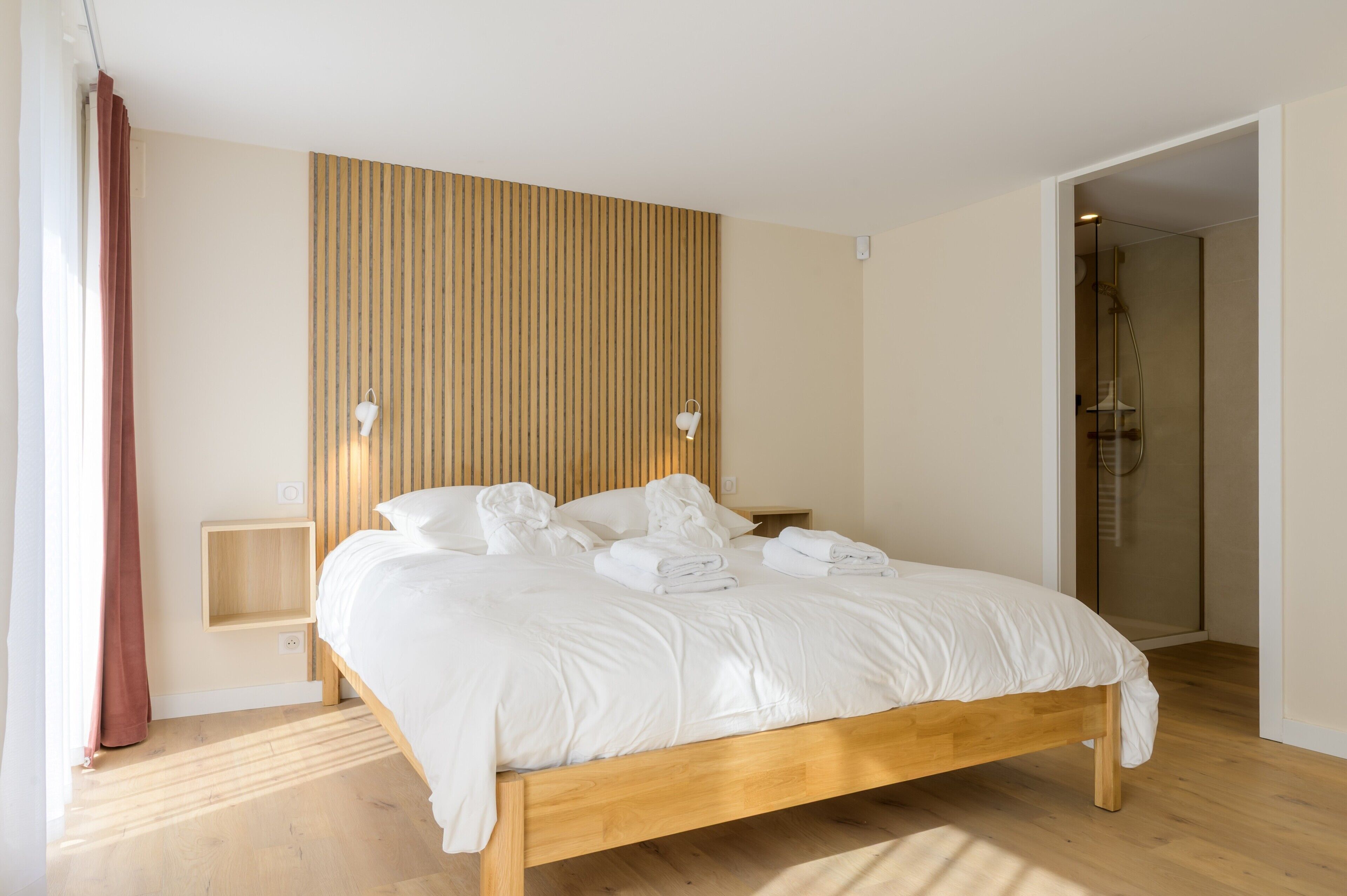 4 Schlafzimmer, Bügeleisen/Bügelbrett, kostenloses WLAN, Bettwäsche