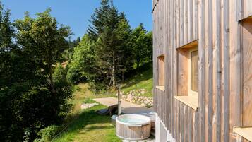 Bain à remous extérieur