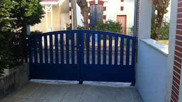 Enceinte de lâhĂ©bergement