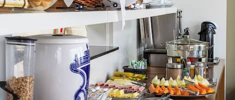 Tägliches inbegriffenes Frühstücksbuffet